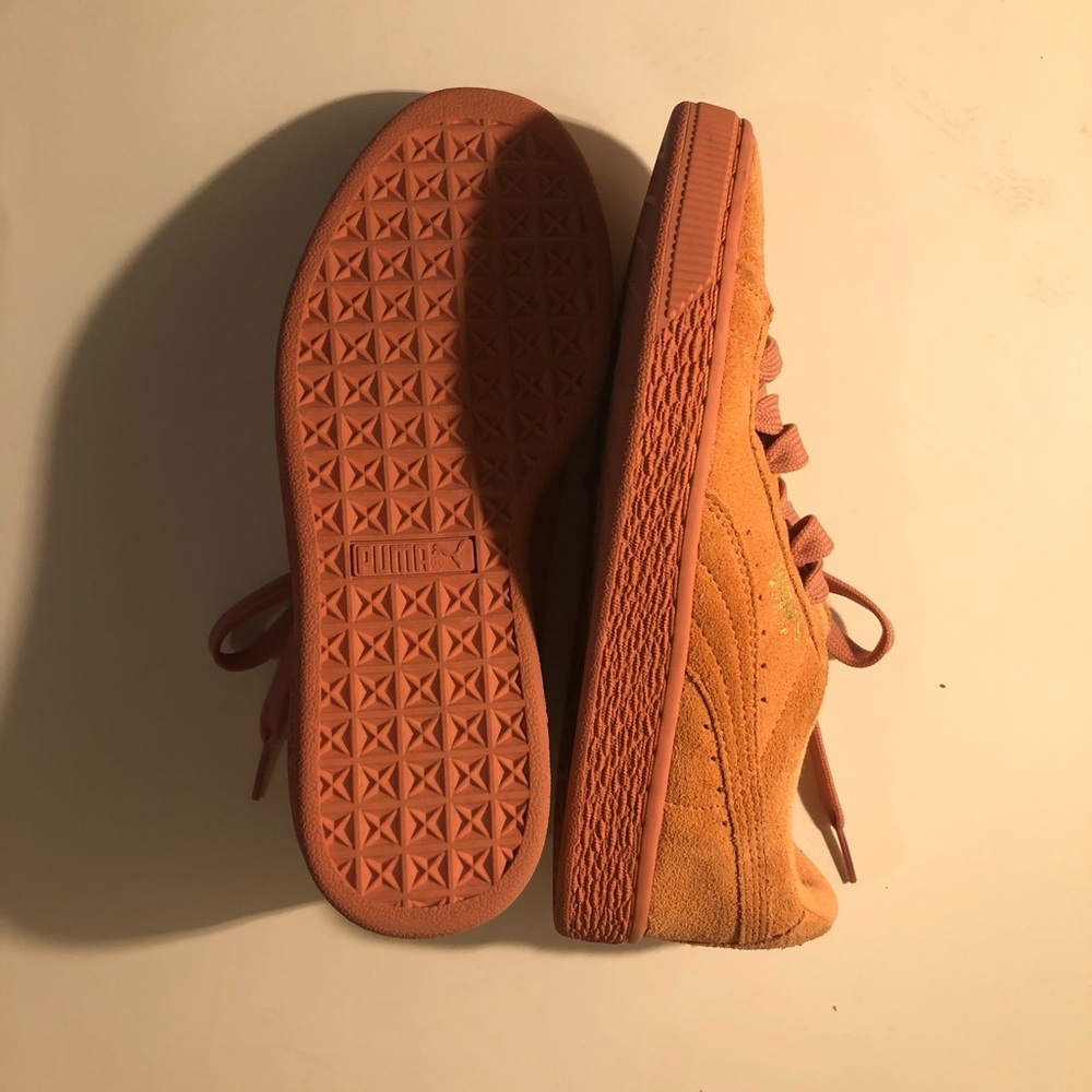 Women’s pumas